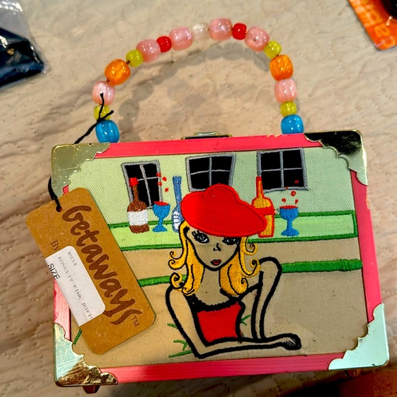 Handbags - Novelty box style pocketbook